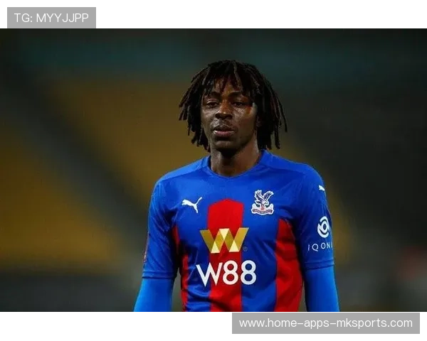 水晶宫埃泽盘带变向越来越娴熟